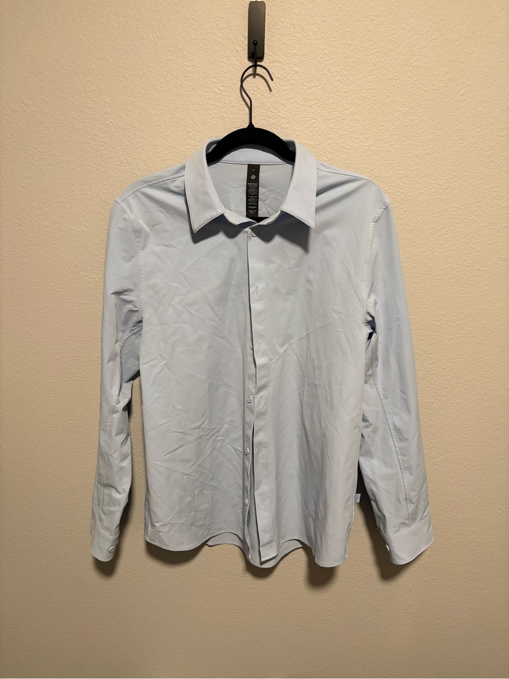 Lululemon Men’s Button Up Shirt Size M Light Blue Long Sleeve Stretch